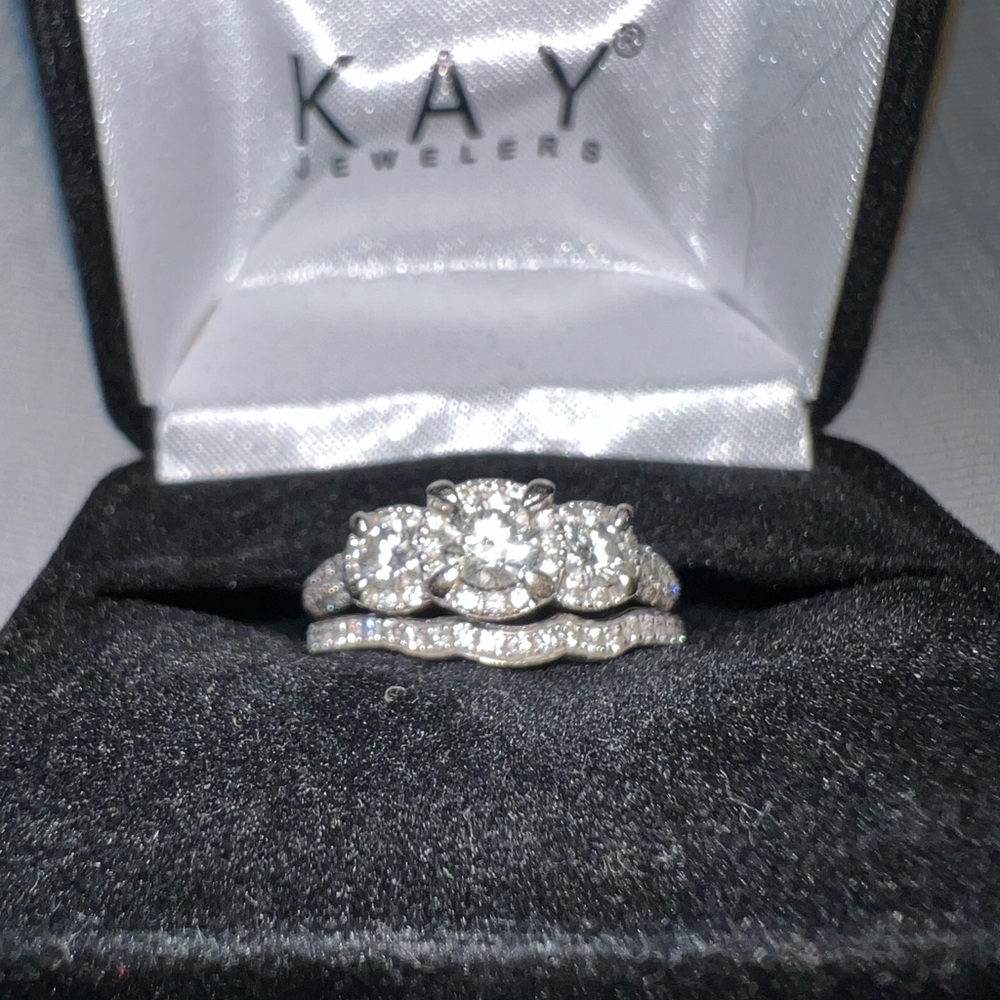 Kay Jewelers 14k Custom 1.38 Diamond Ring Set